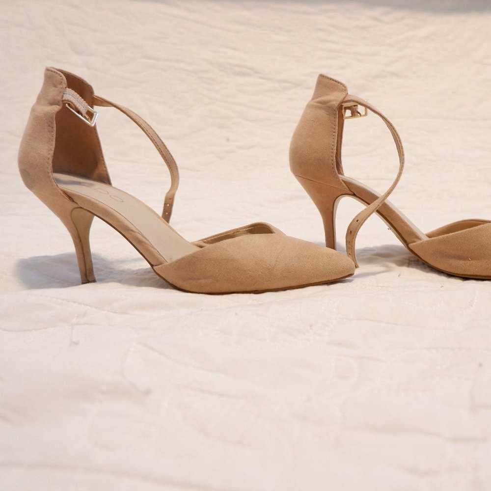 Aldo nude low heel with ankle strap
